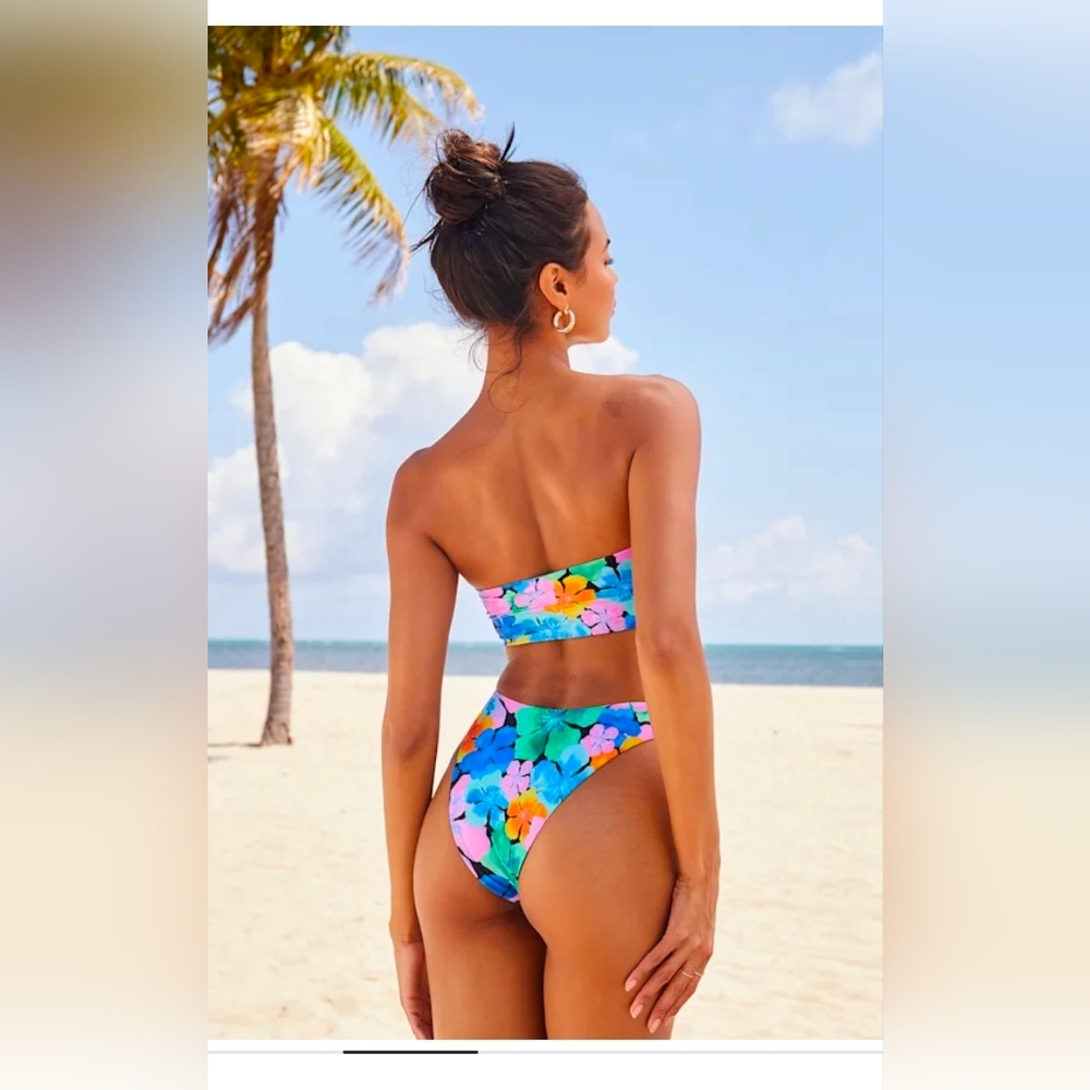 Lulu's XL Nova Blue Multi Floral Print Bikini‎ BOTTOMS ONLY - Picture 2 of 5